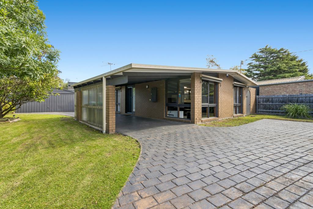 17 Mount View Rd, Rosebud, VIC 3939