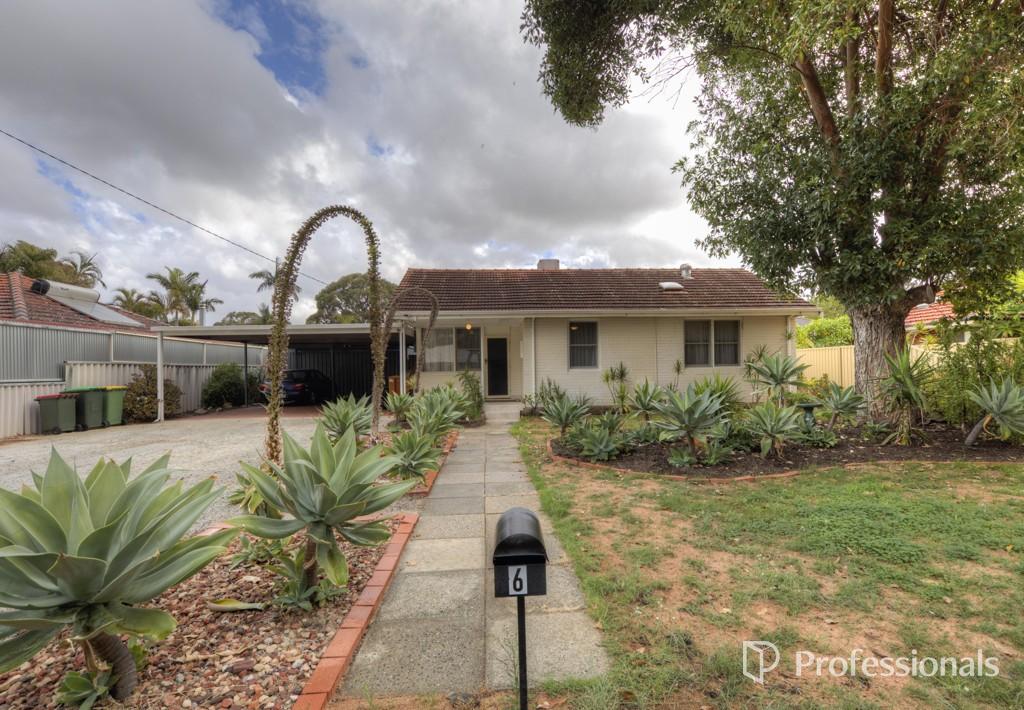 6 Strathearn Rd, Forrestfield, WA 6058