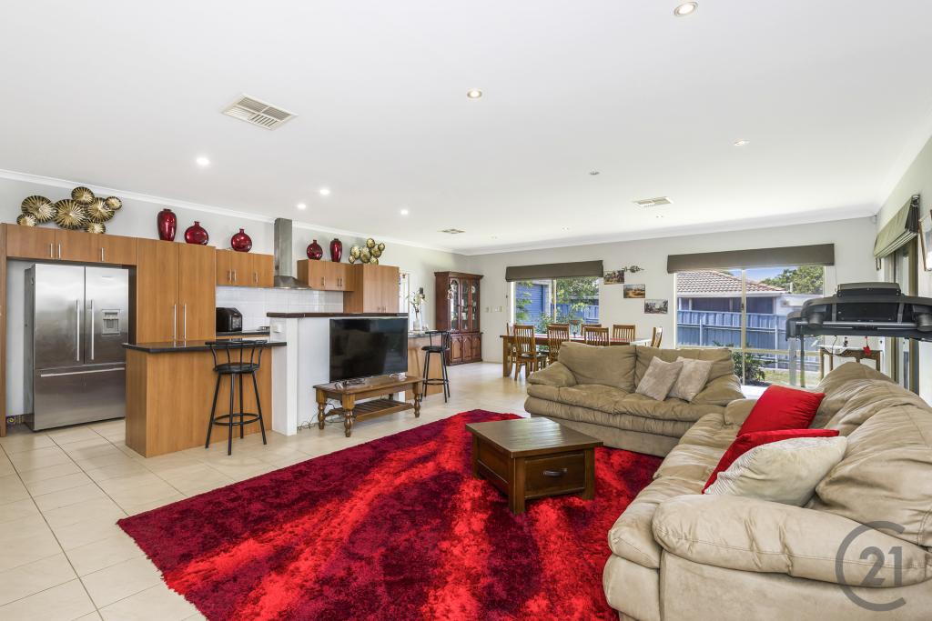 83 Leslie St, Dudley Park, WA 6210