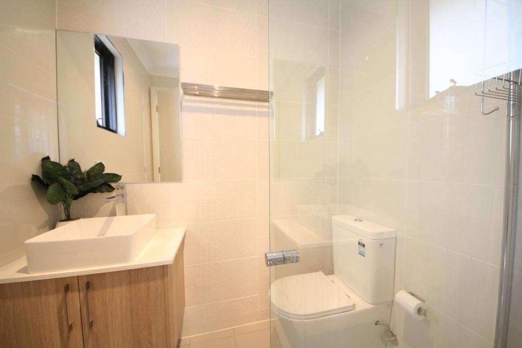 12A EHRLICH ST, CAMPBELLTOWN, NSW 2560