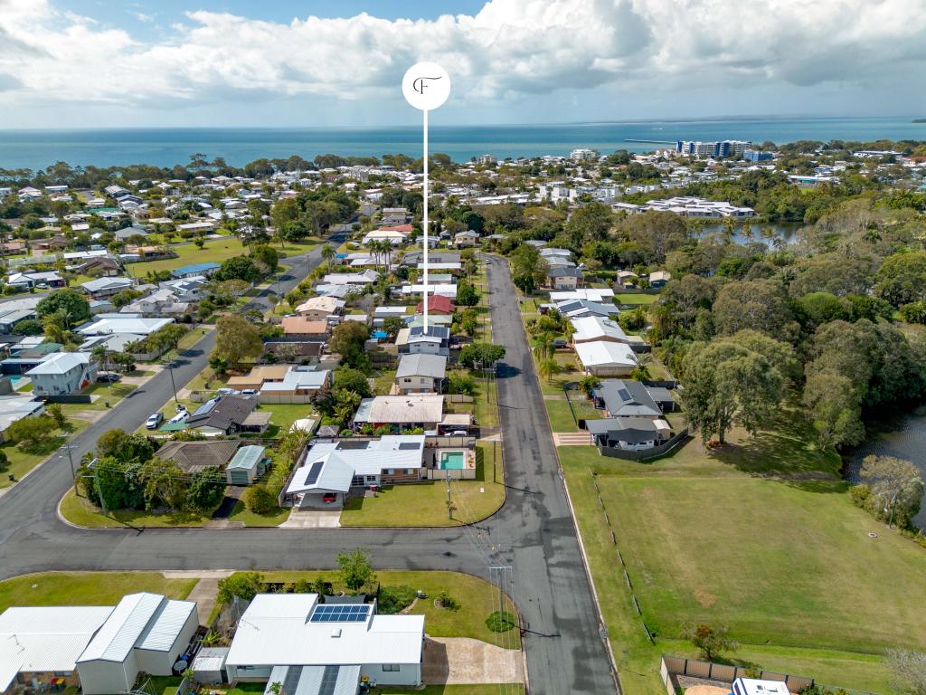 15 RICHARD ST, URANGAN, QLD 4655