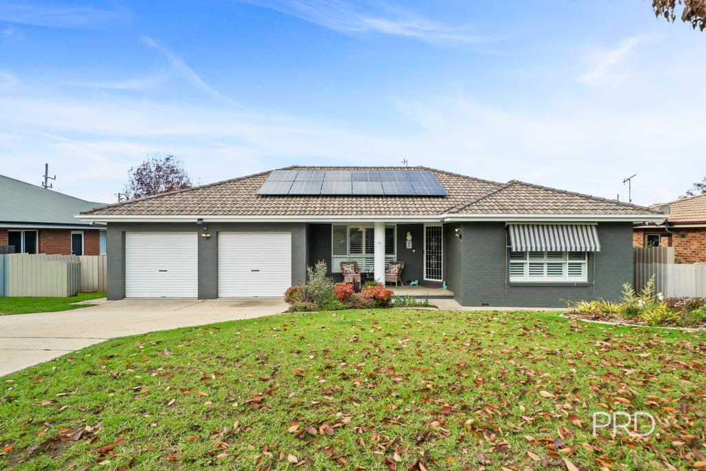 12 Nathan Pl, Kooringal, NSW 2650