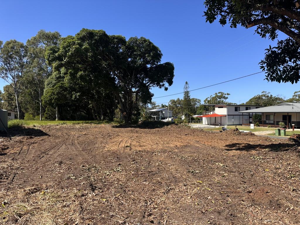 45 BAYSWATER RD, RUSSELL ISLAND, QLD 4184