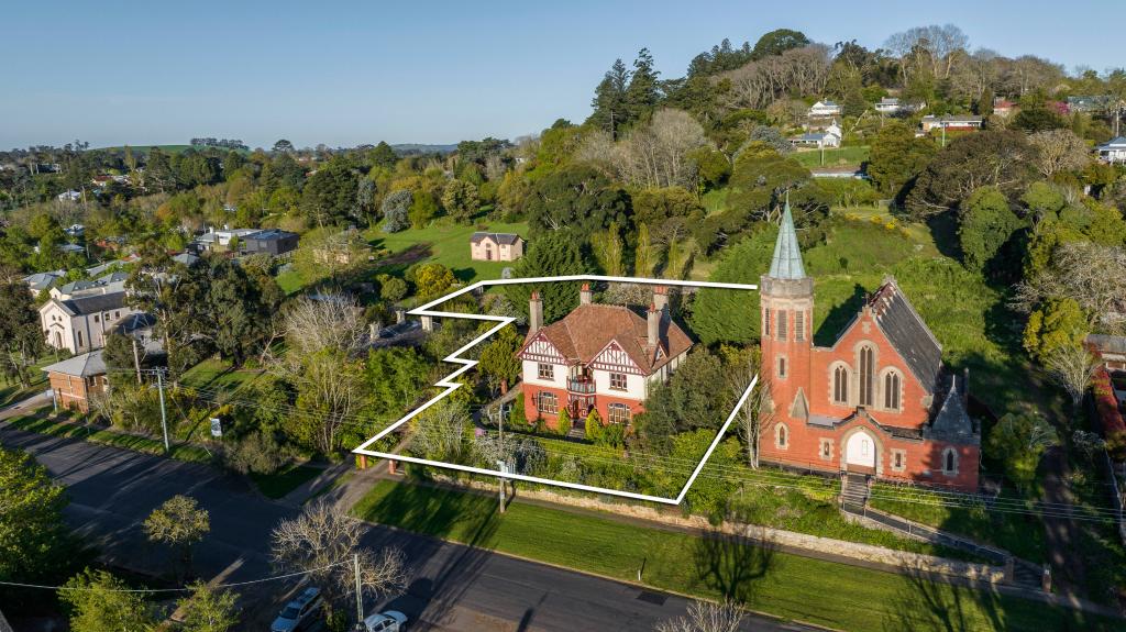 19 Camp St, Daylesford, VIC 3460