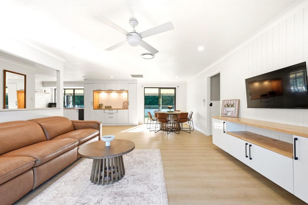 327 ROWLEY RD, BURPENGARY, QLD 4505