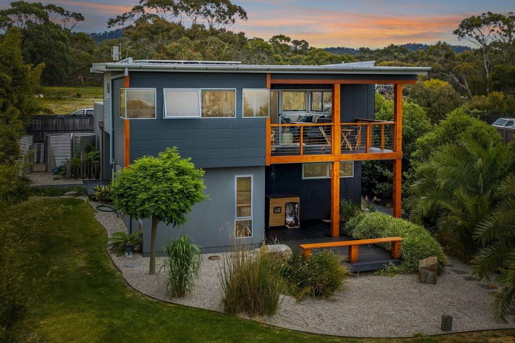 15 Freshwater St, Beaumaris, TAS 7215