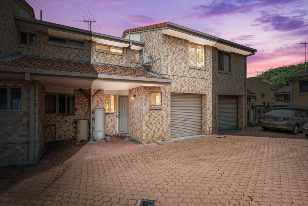 3/2 Efymia Ct, Daisy Hill, QLD 4127