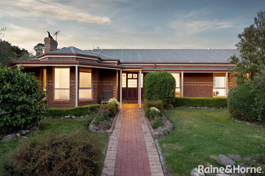71 Benson Rd, Gisborne South, VIC 3437