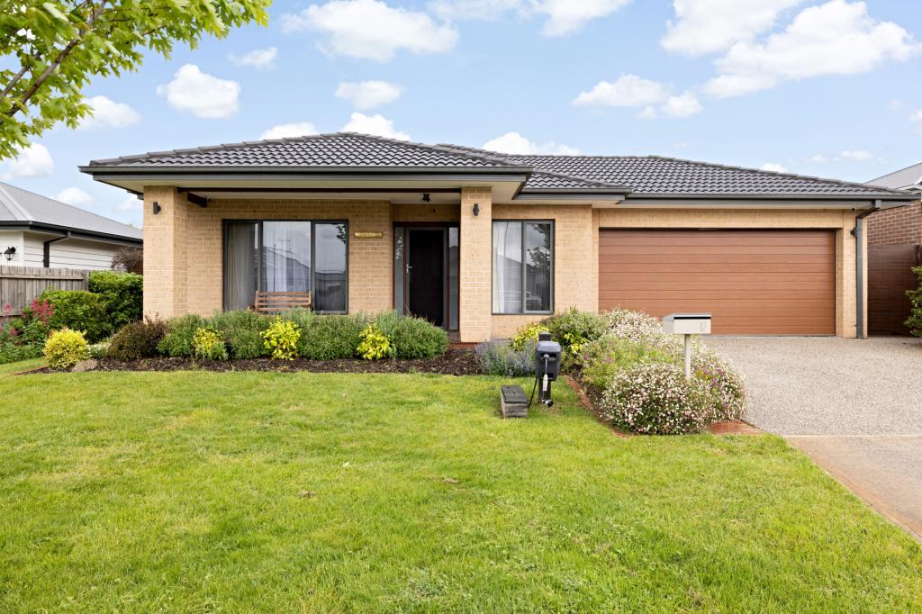 17 Vancleve Cres, Gisborne, VIC 3437