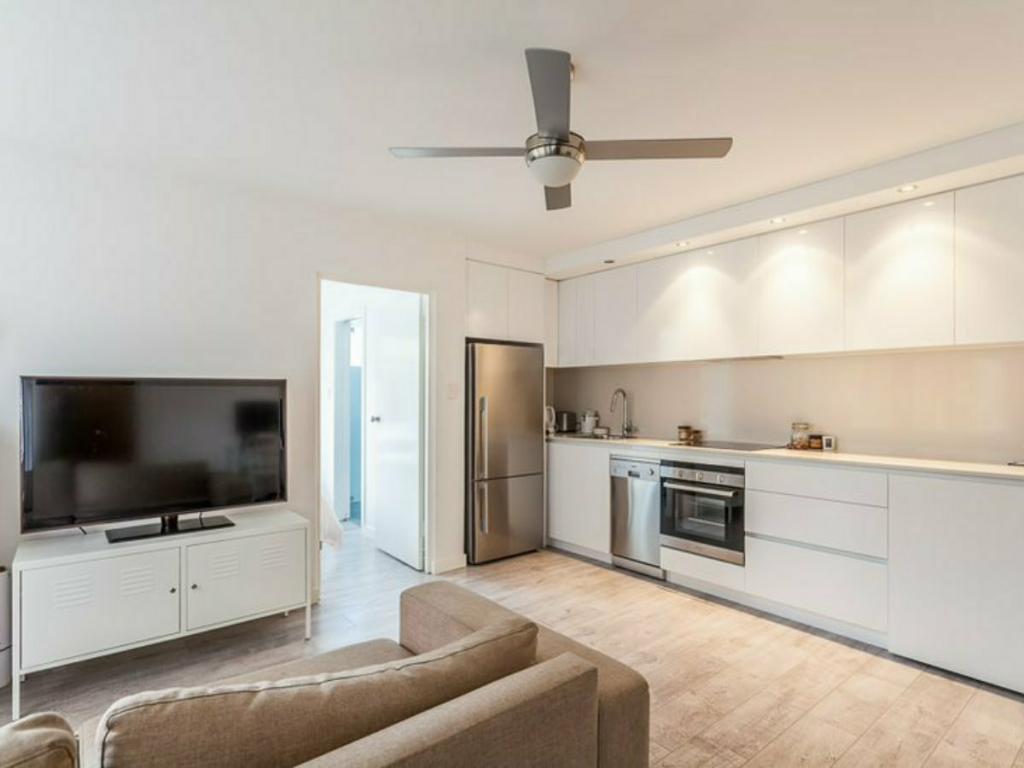 3/15 KOOLOORA AVE, FRESHWATER, NSW 2096