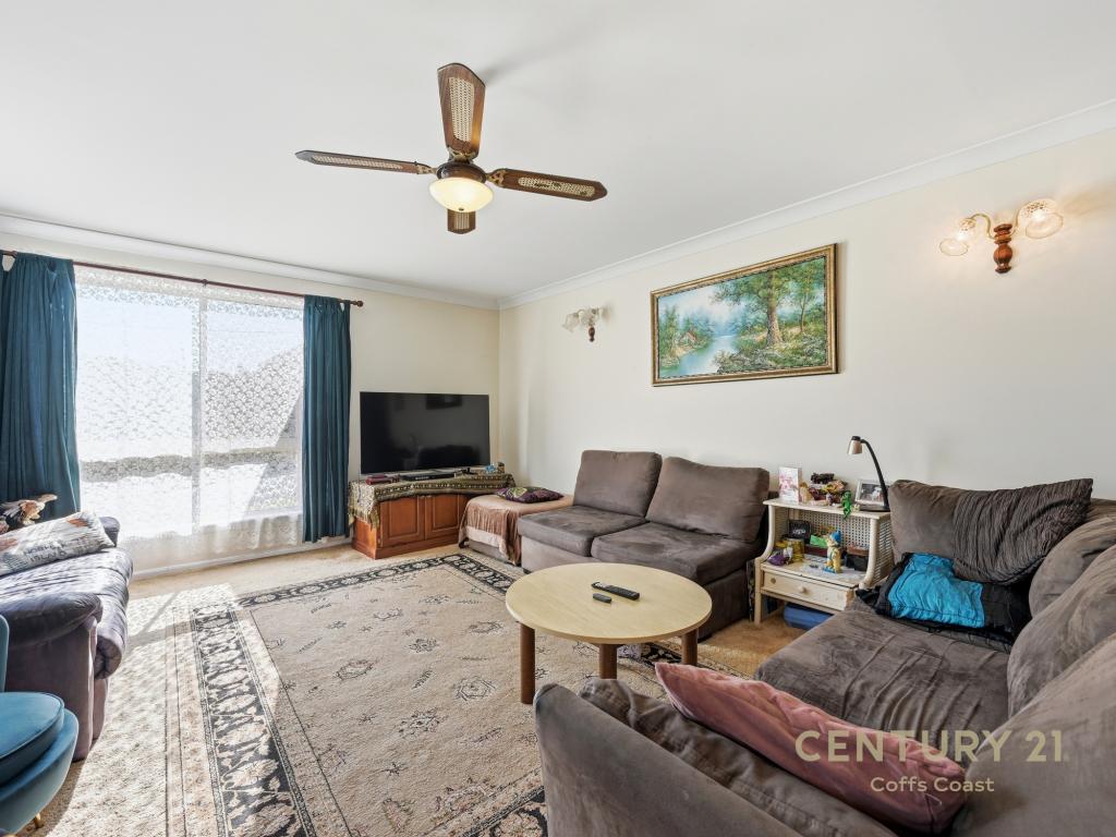 4 Diamond Head Dr, Sandy Beach, NSW 2456