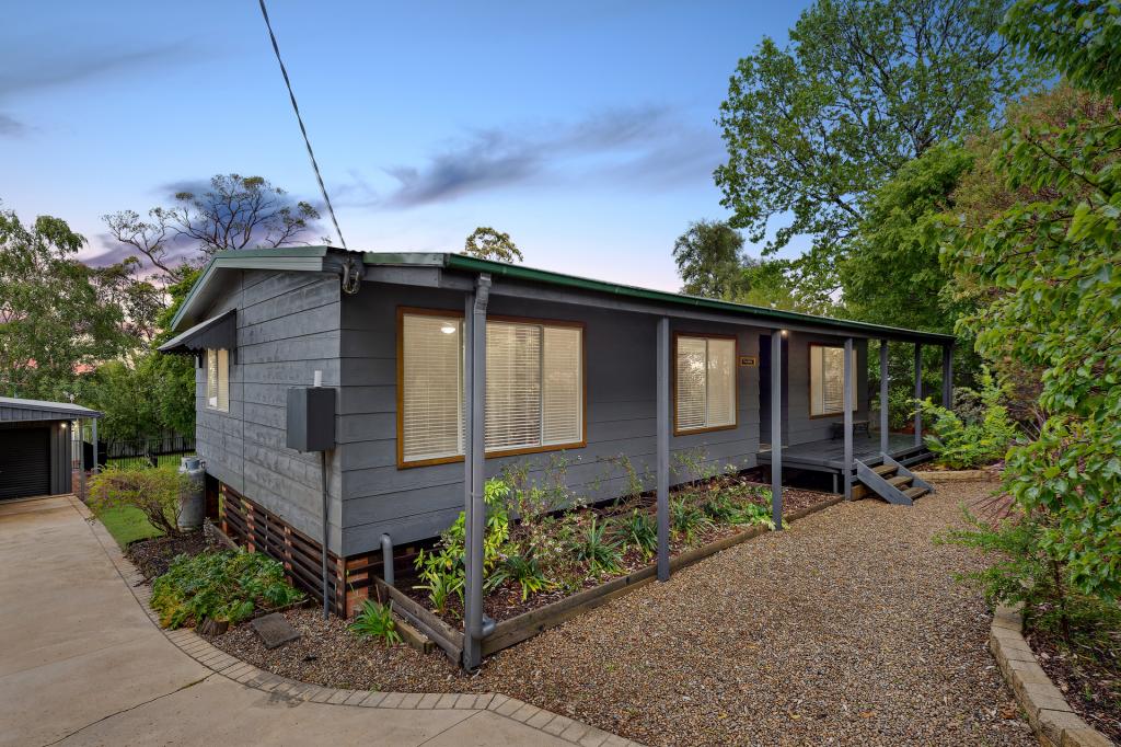 6 Pearce St, Hill Top, NSW 2575