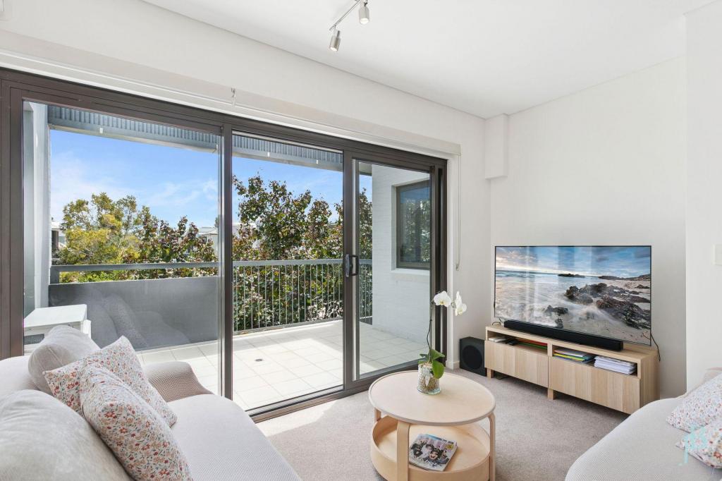 49/59 Breaksea Dr, North Coogee, WA 6163