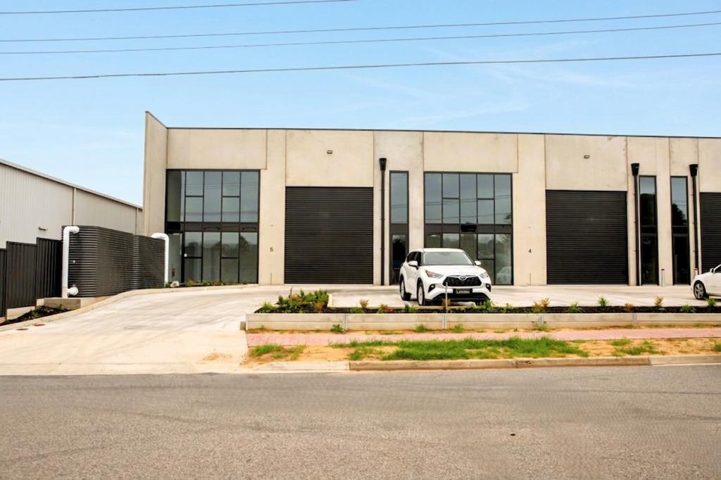 4&5/9-15 Arcoona Rd, Salisbury Plain, SA 5109