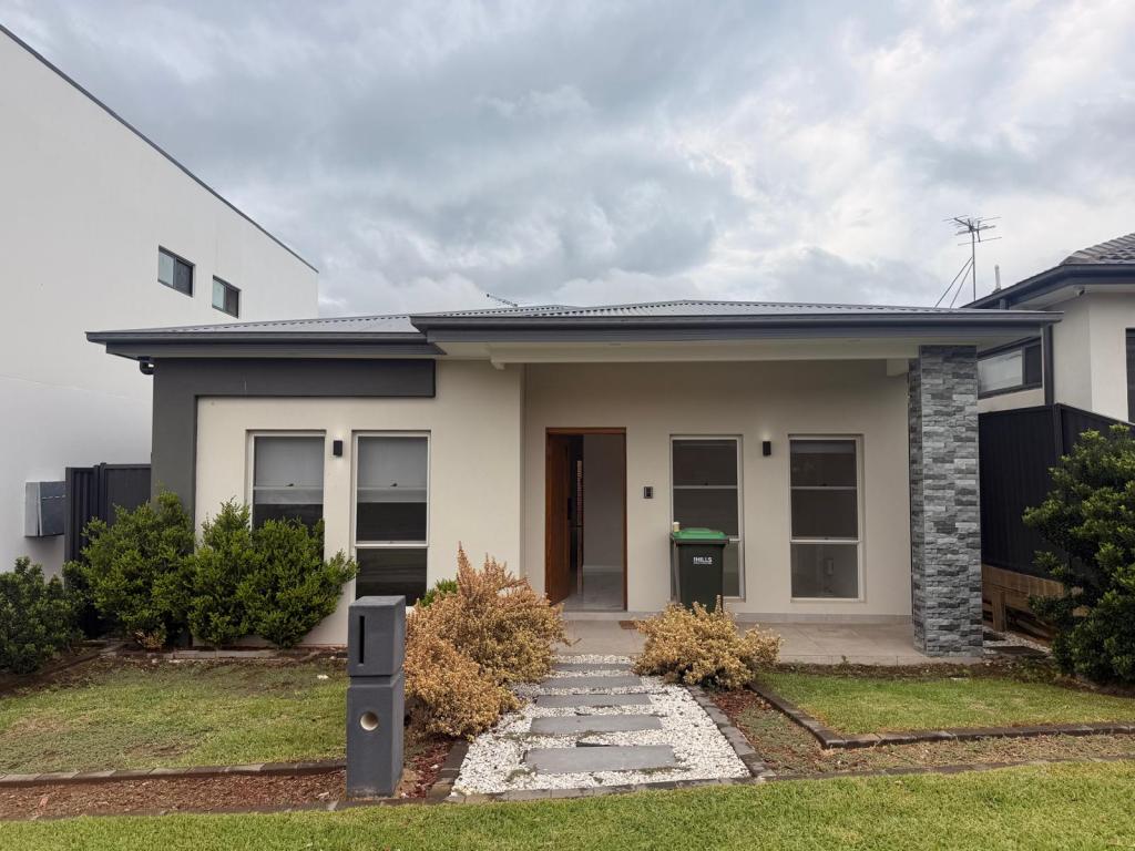 106 The Water Lane, Box Hill, NSW 2765