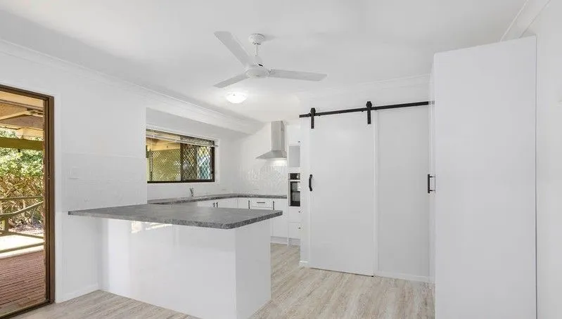 6 Eustace Ct, Collingwood Park, QLD 4301