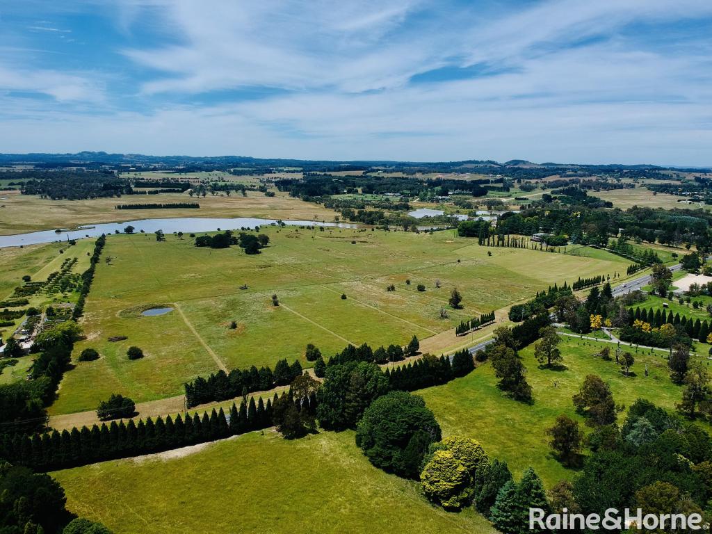 590-592 Moss Vale Rd, Burradoo, NSW 2576