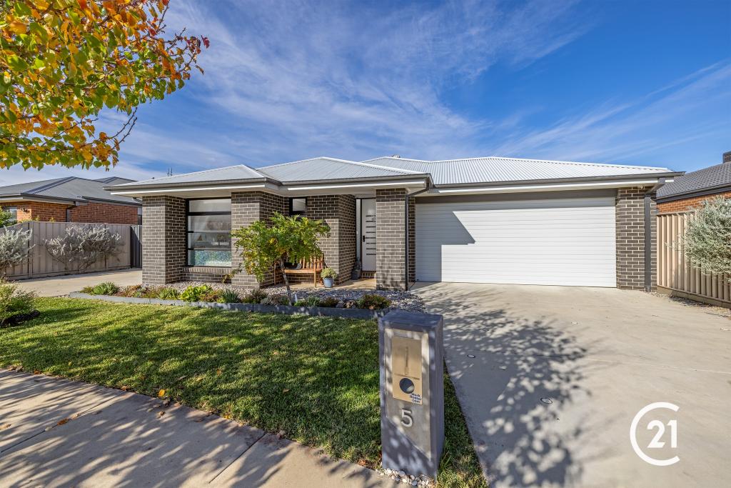 5 WISTERIA ST, ECHUCA, VIC 3564