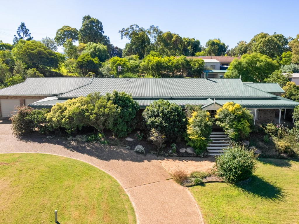 4 Daniel Dr, Warwick, QLD 4370