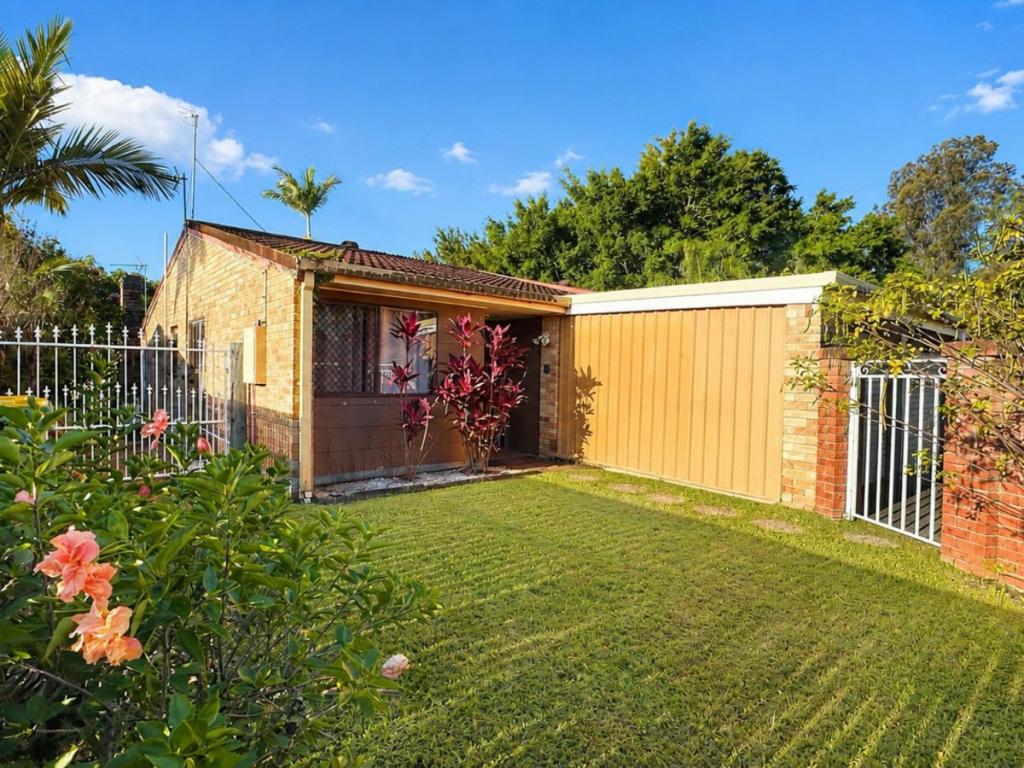 10 Meadow Way Ct, Merrimac, QLD 4226