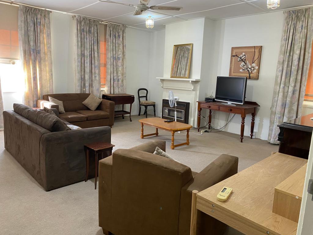 1/212 Auburn St, Goulburn, NSW 2580