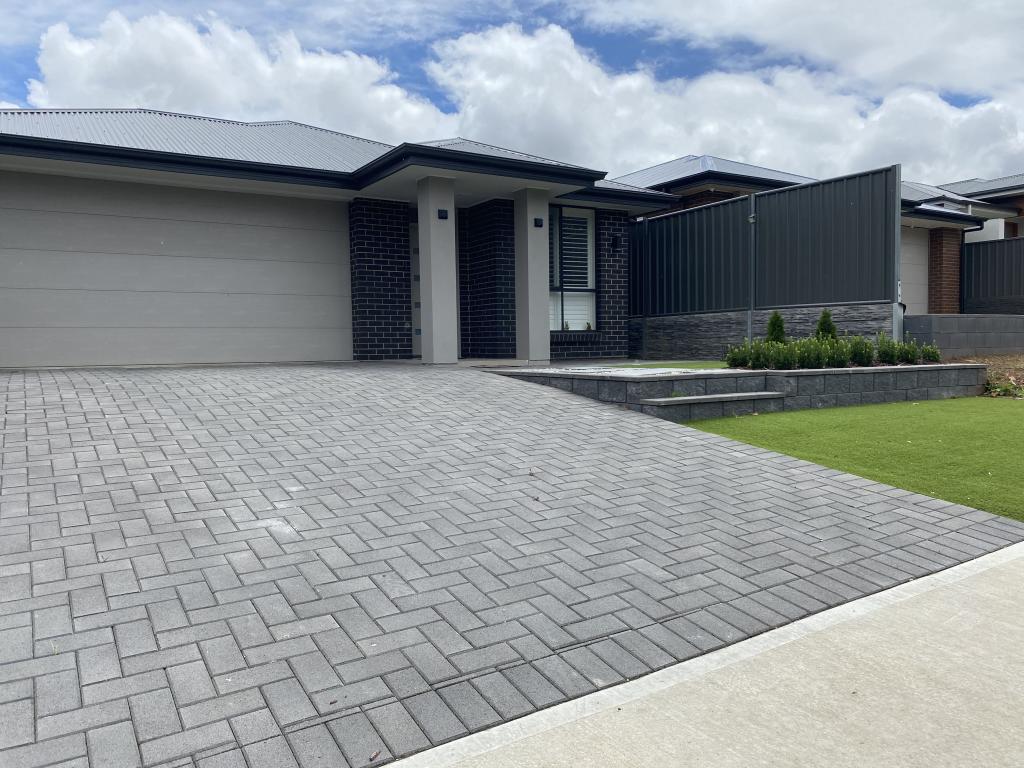 18 Berryman Dr, Modbury, SA 5092