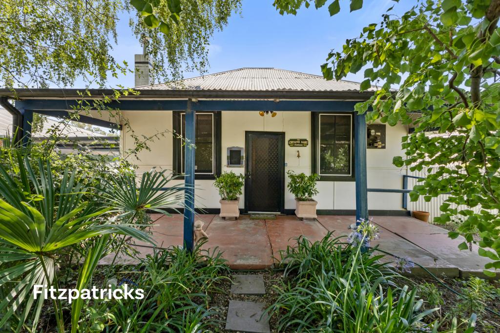 59 Graham St, Lake Albert, NSW 2650