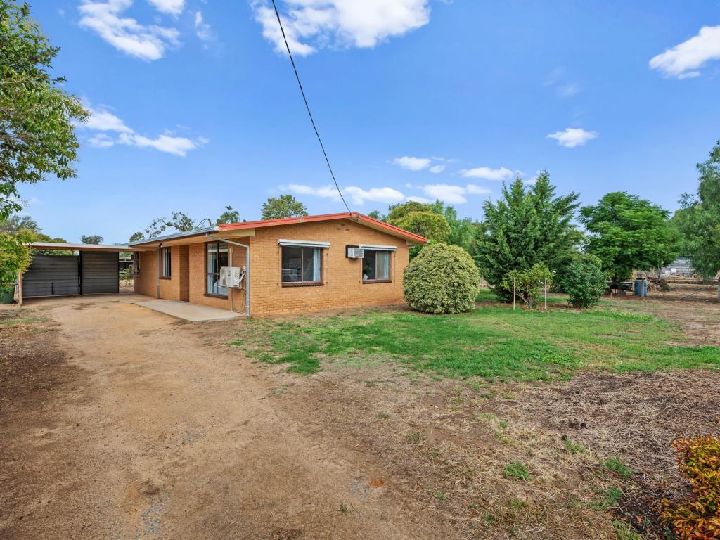 39 Devenish Rd, St James, VIC 3727