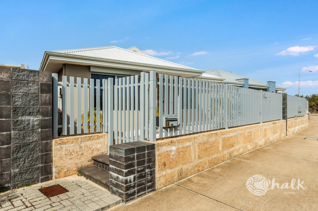 16 Mallina Cres, Golden Bay, WA 6174