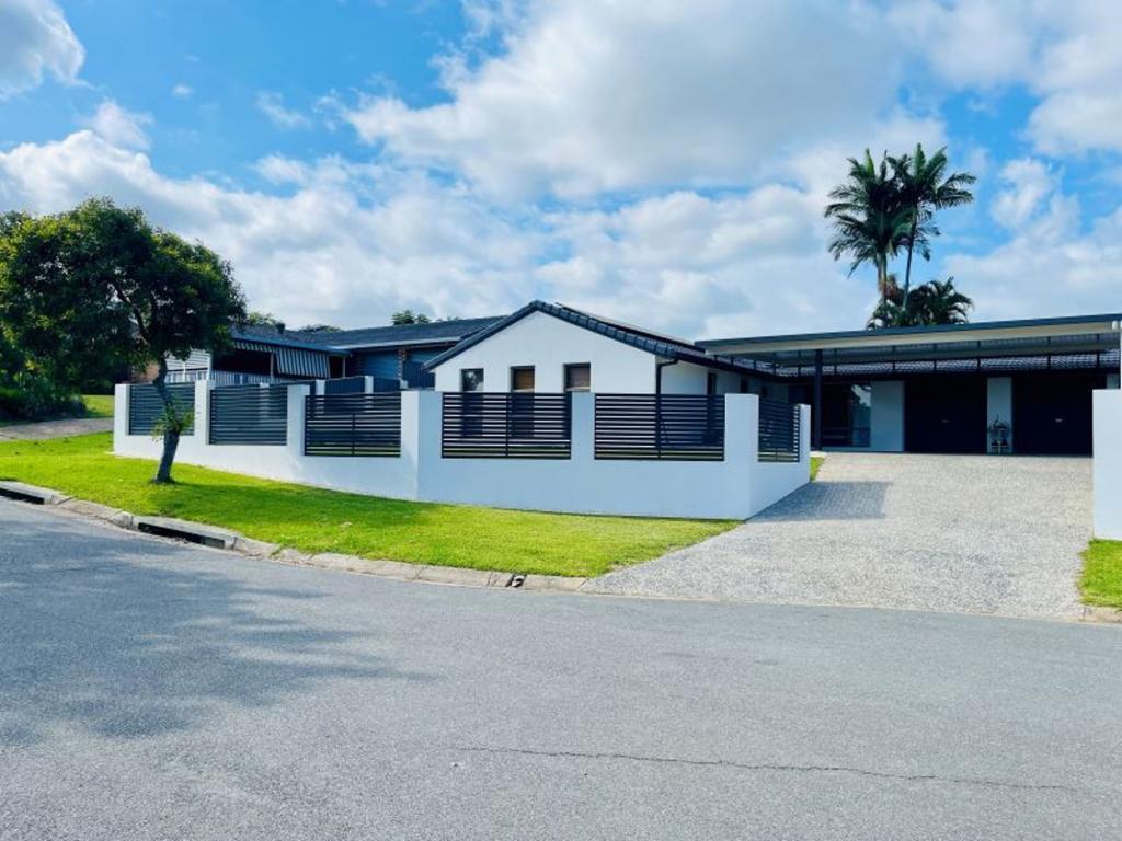 18 Chateau St, Carseldine, QLD 4034