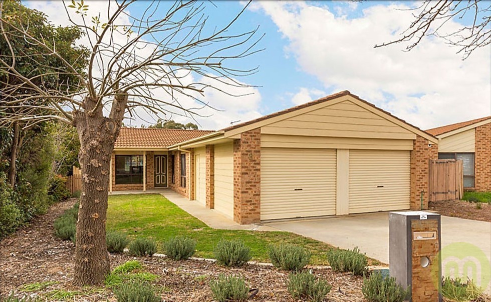 8 Helen Mayo Cres, Bonython, ACT 2905