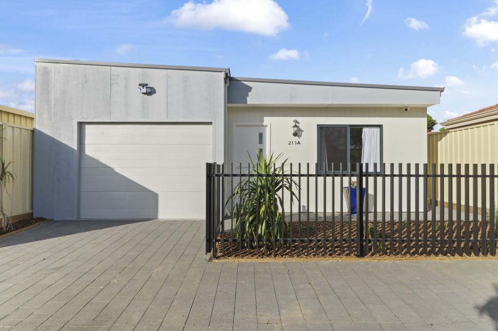 213a Shepperton Rd, East Victoria Park, WA 6101