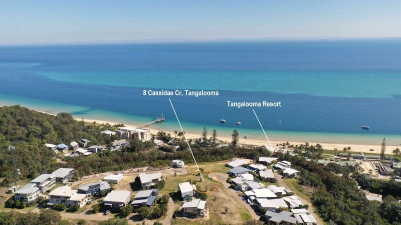 8 CASSIDAE CRES, MORETON ISLAND, QLD 4025