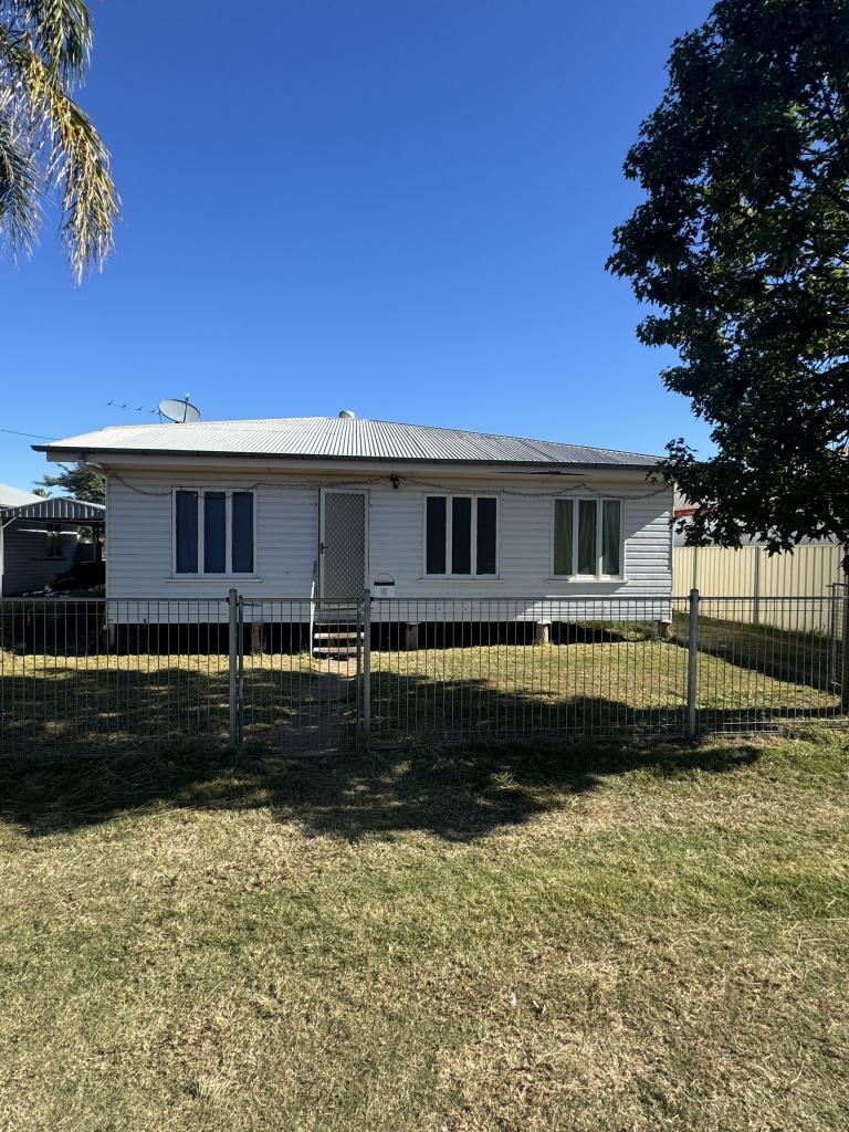 2 Sturt St, Charleville, QLD 4470