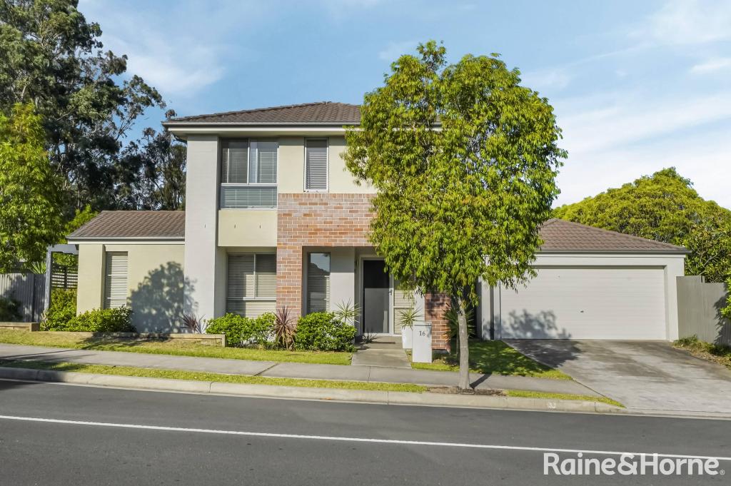 16 Atlantic Bvd, Glenfield, NSW 2167