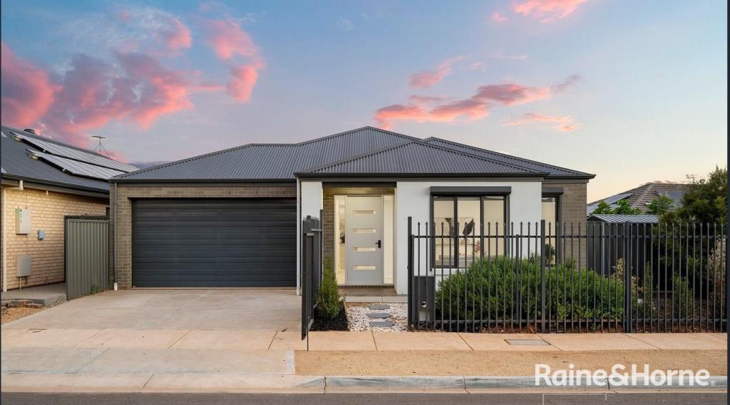 27 Bracken Ave, Andrews Farm, SA 5114