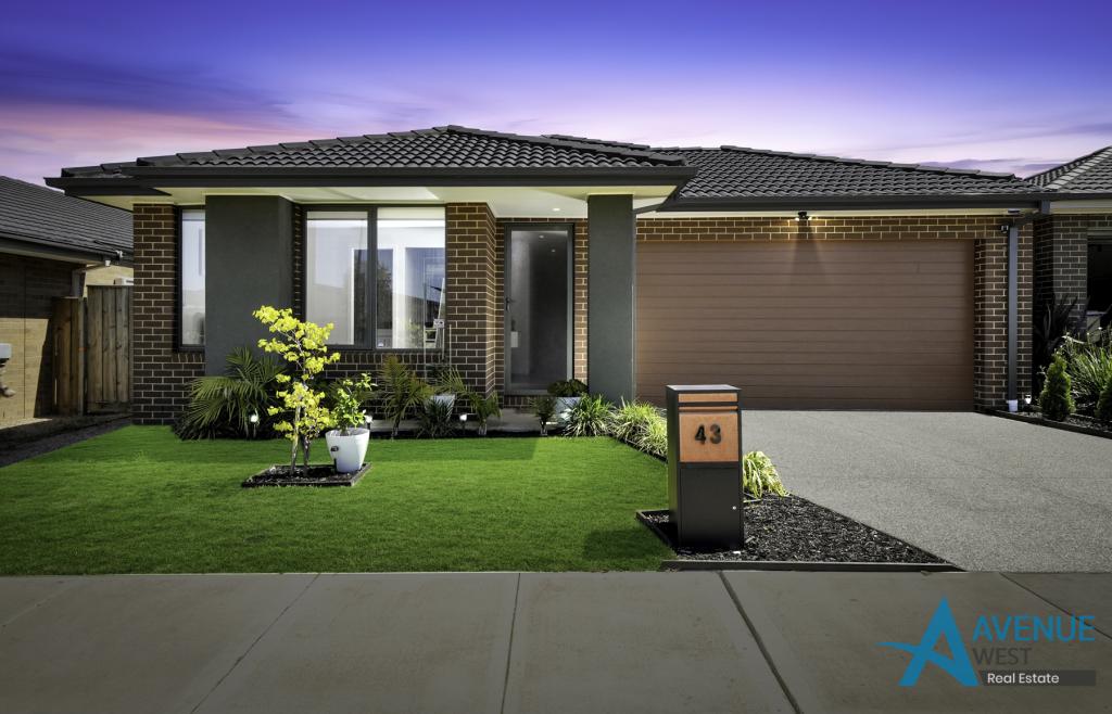 43 Aurich St, Weir Views, VIC 3338