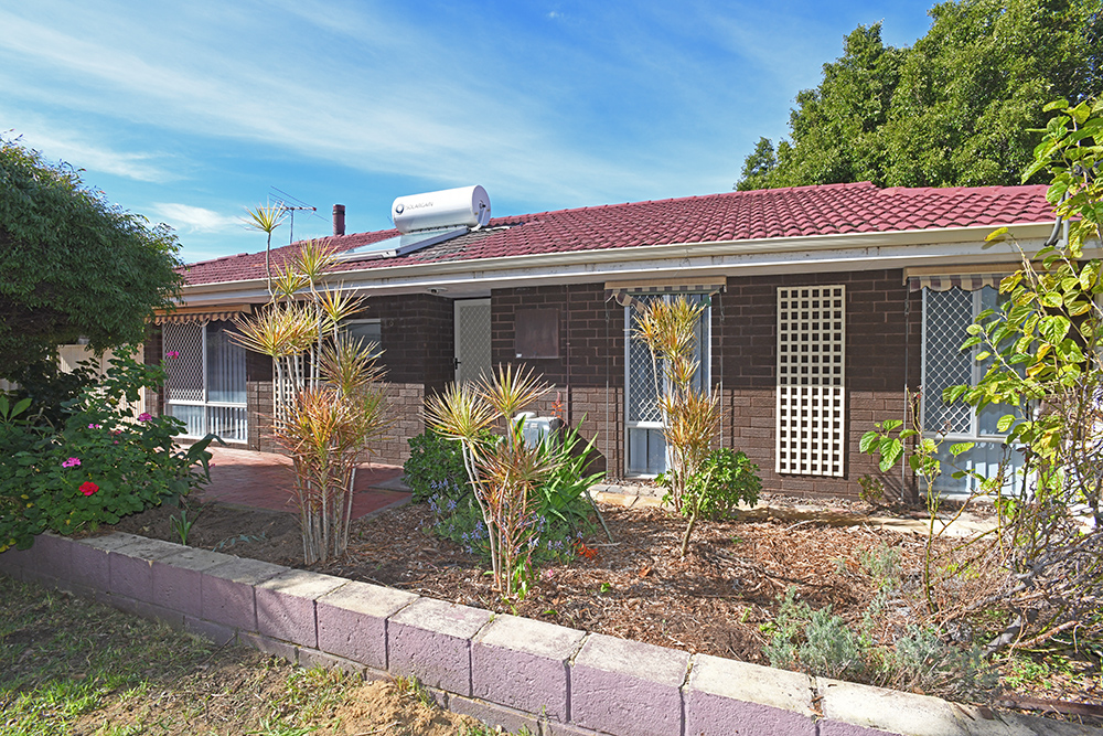 6 Arbour Pl, Kelmscott, WA 6111