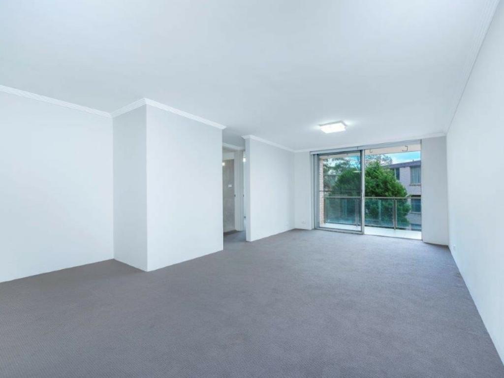 APARTMENT 5/2 BORTFIELD DR, CHISWICK, NSW 2046