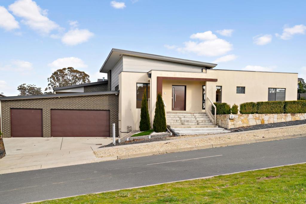 33 Lucy Beeton Cres, Bonner, ACT 2914