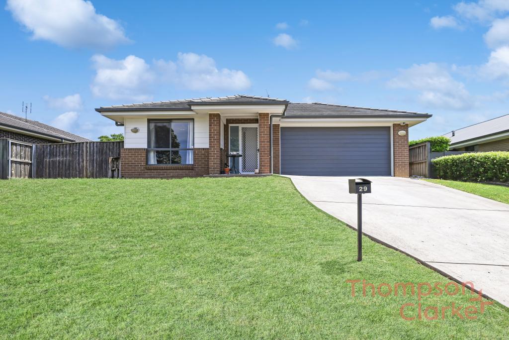 29 Finch Cres, Aberglasslyn, NSW 2320