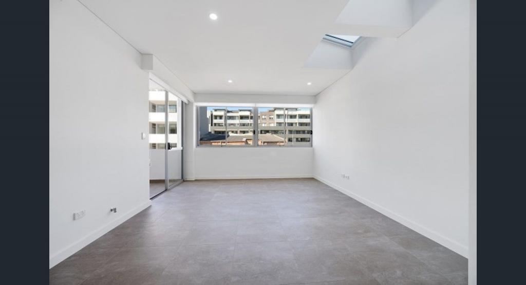 110/8 MONASH RD, GLADESVILLE, NSW 2111