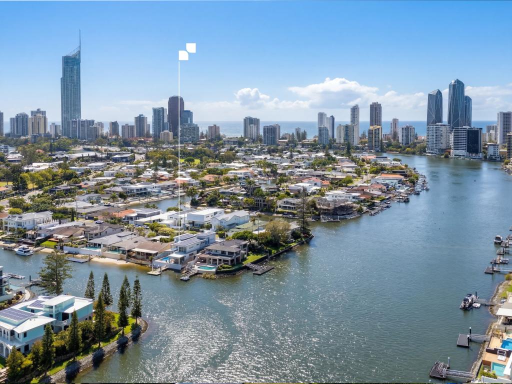 21 ETNA ST, SURFERS PARADISE, QLD 4217