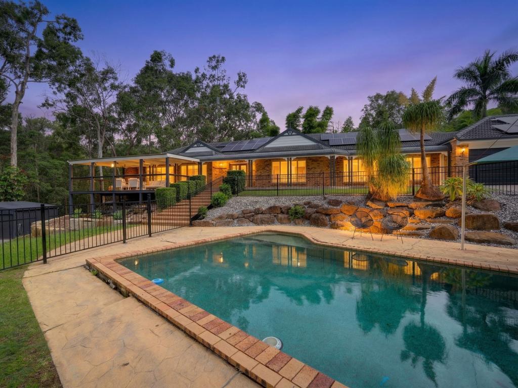 16 Xanadu Ct, Tallai, QLD 4213