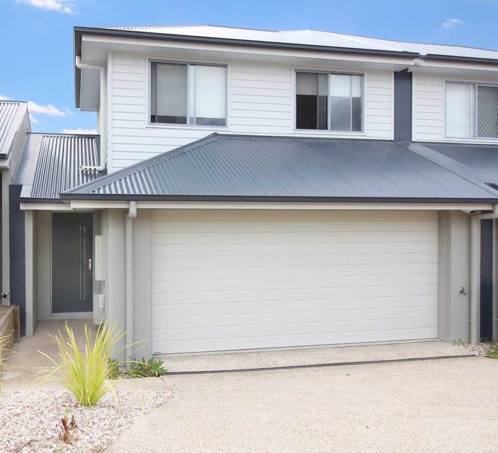 74 PARKLAND DR, SPRINGFIELD LAKES, QLD 4300