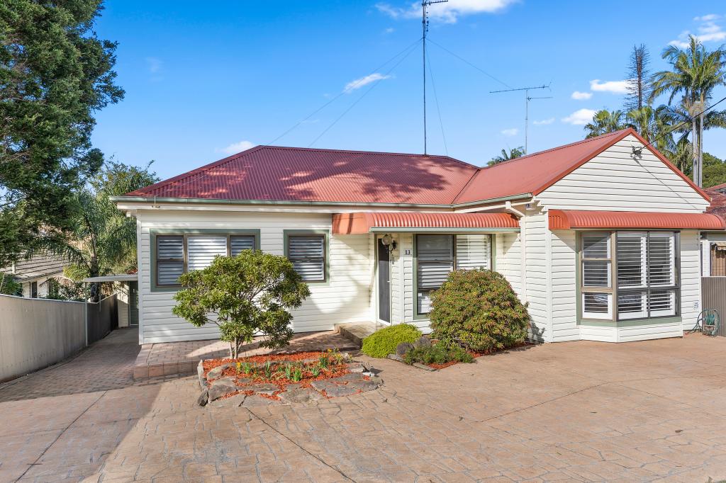 13 Robsons Rd, Keiraville, NSW 2500