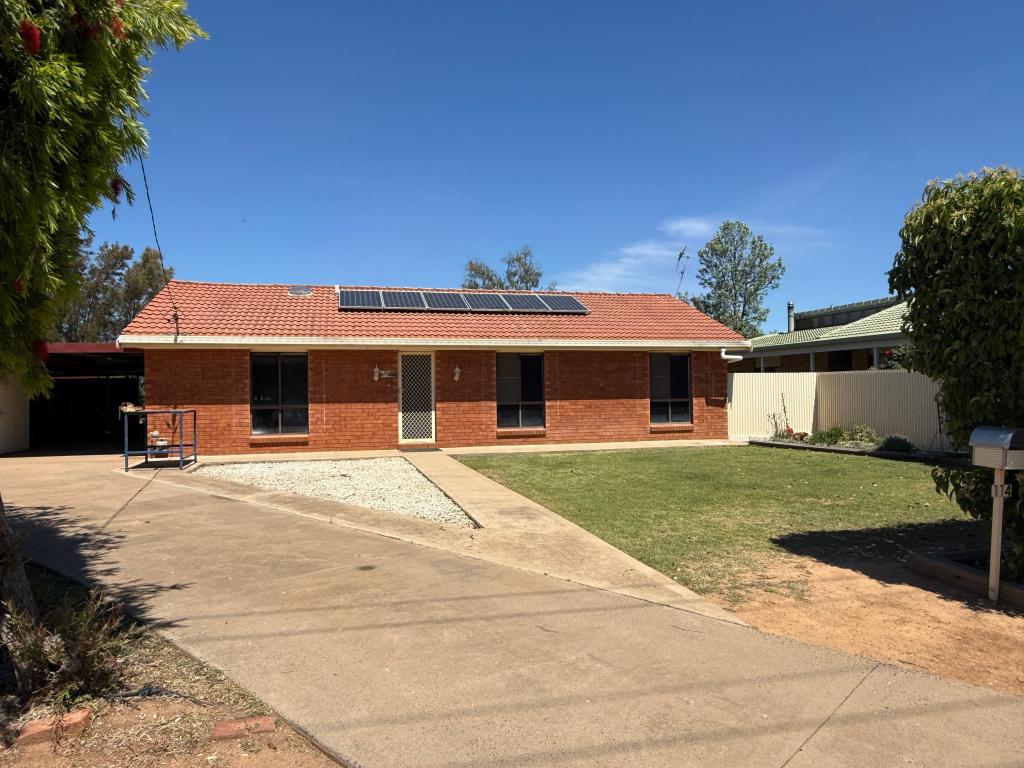 114 Commodore Cres, Narromine, NSW 2821