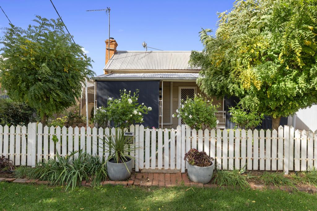 65 Menangle St, Ganmain, NSW 2702