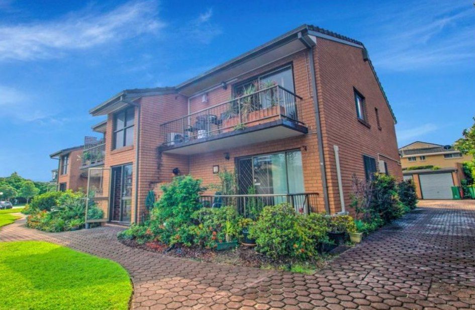 4/38 Duet Dr, Mermaid Waters, QLD 4218