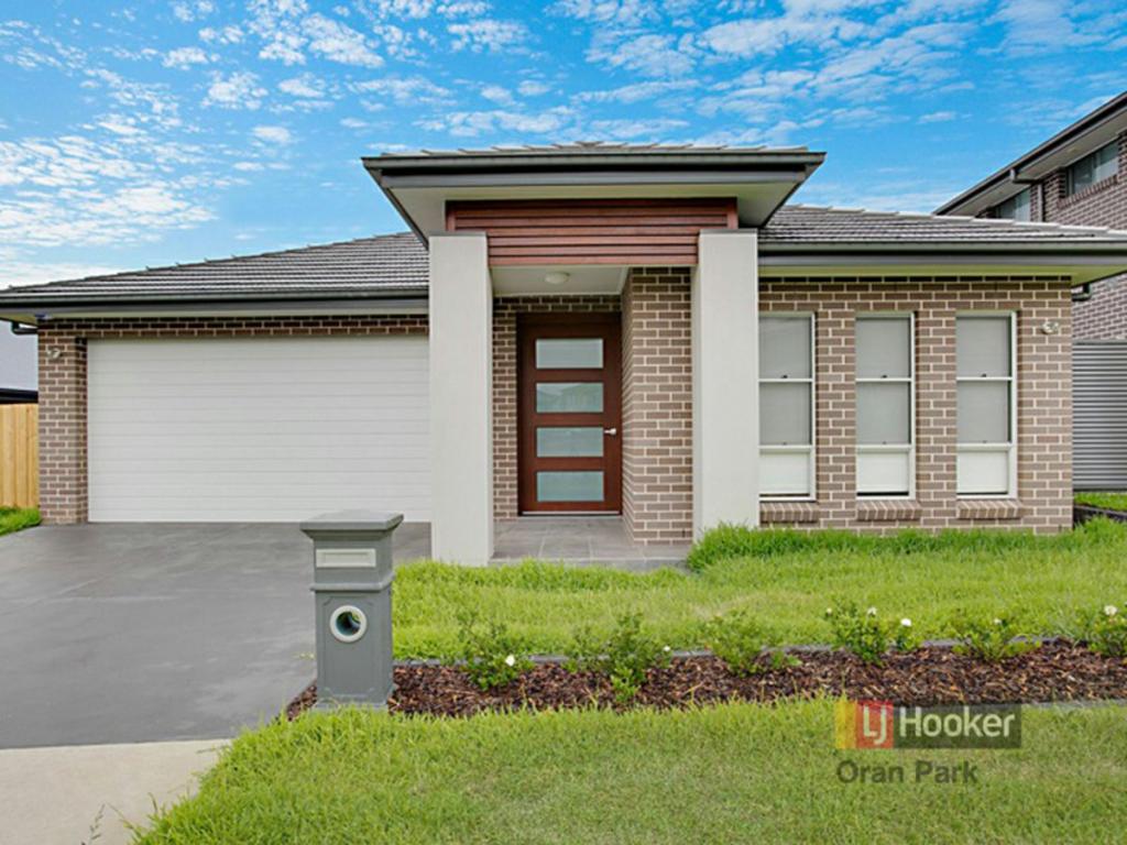 10 Cray St, Oran Park, NSW 2570